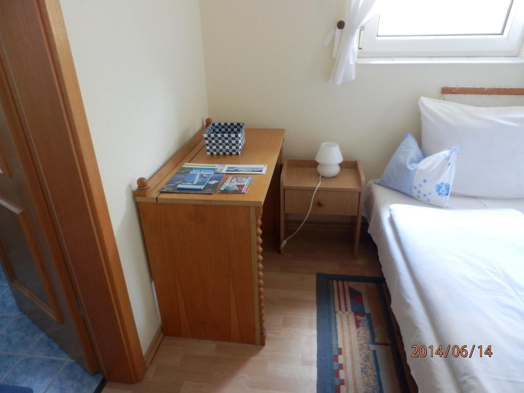 Hotel Zsuzsanna Ház Hévíz Habitación foto